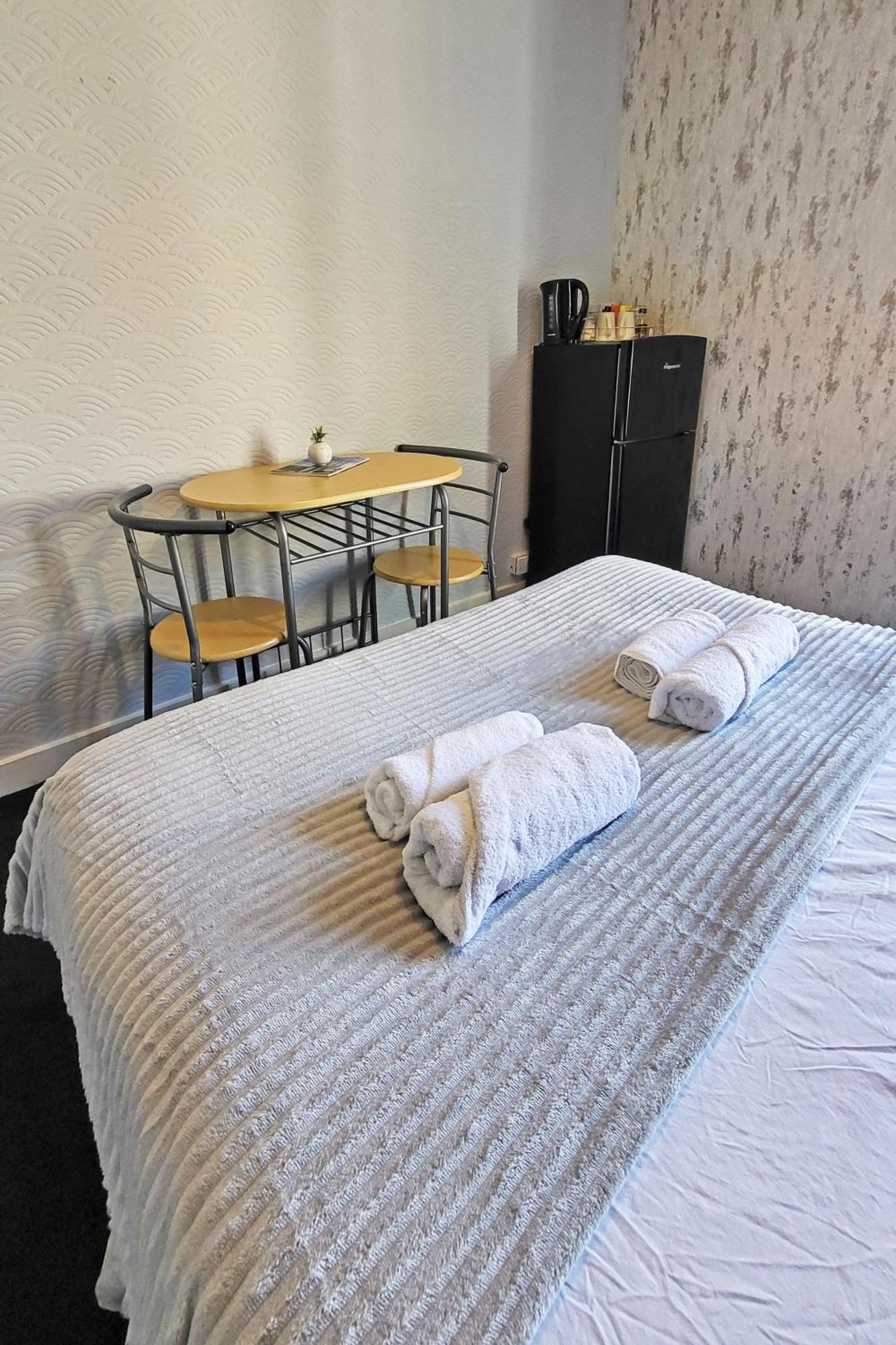 Spacious Room לונדון מראה חיצוני תמונה
