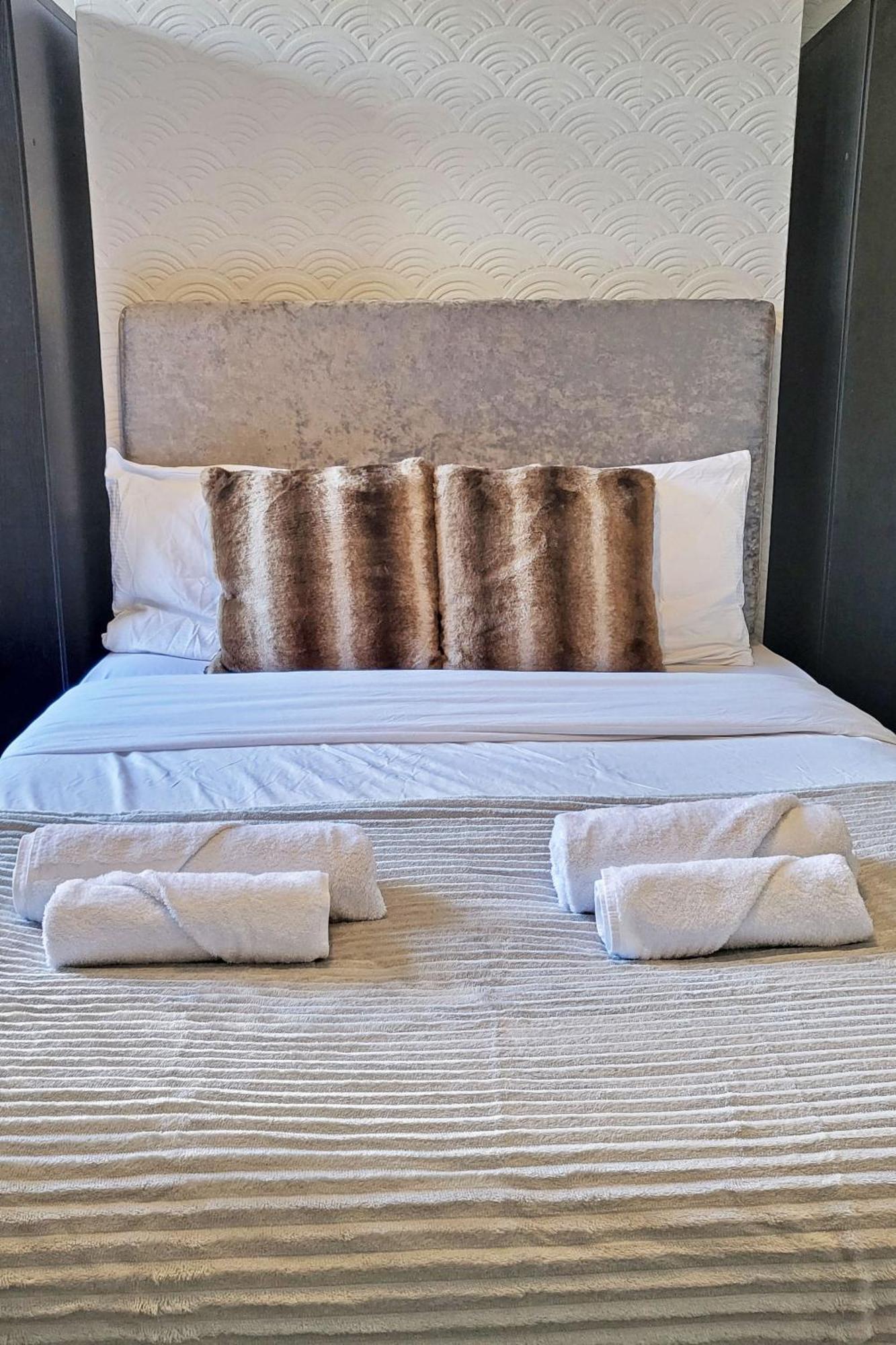 Spacious Room לונדון מראה חיצוני תמונה