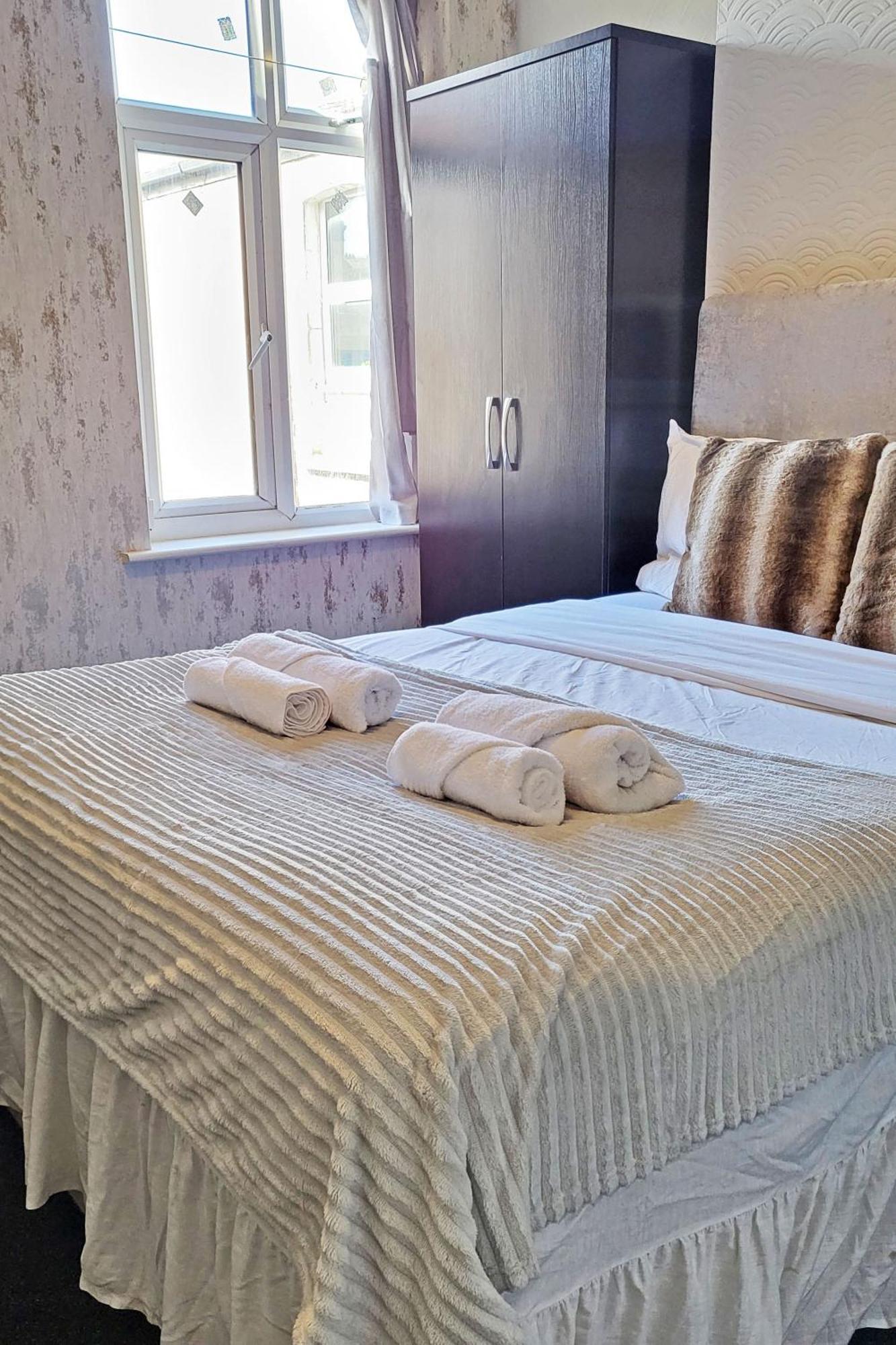 Spacious Room לונדון מראה חיצוני תמונה